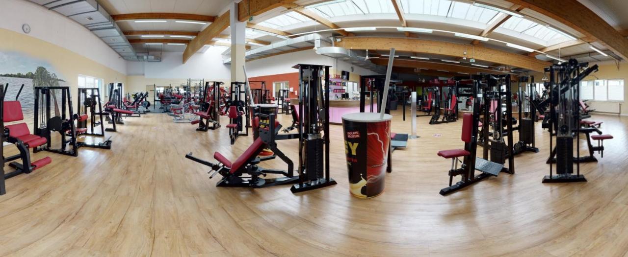 Sporthotel Neuruppin - Apartmenthaus Mit Ferienwohnungen 외부 사진